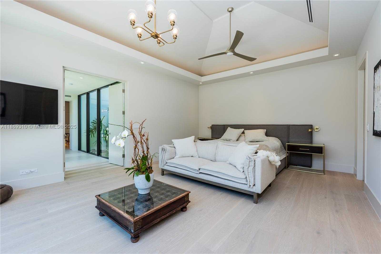 Small Image of 864 NORTH EAST 84TH ST, Miami Number 23