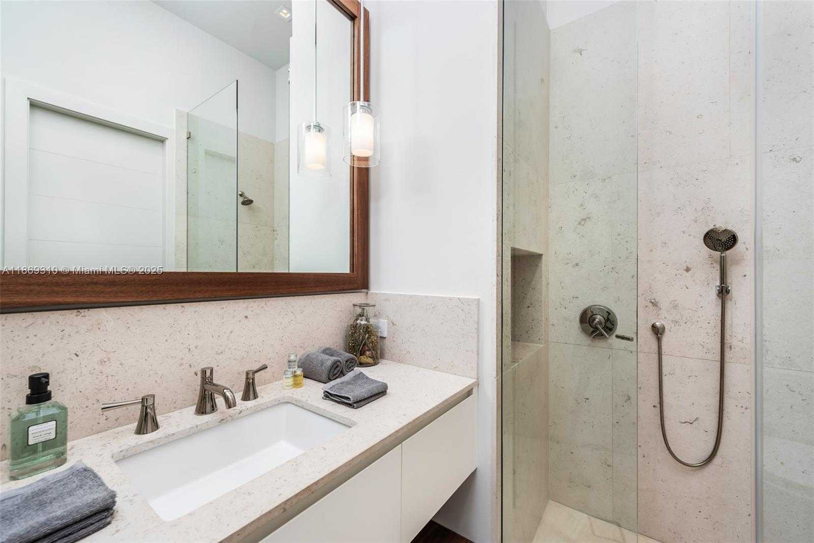 Small Image of 864 NORTH EAST 84TH ST, Miami Number 37