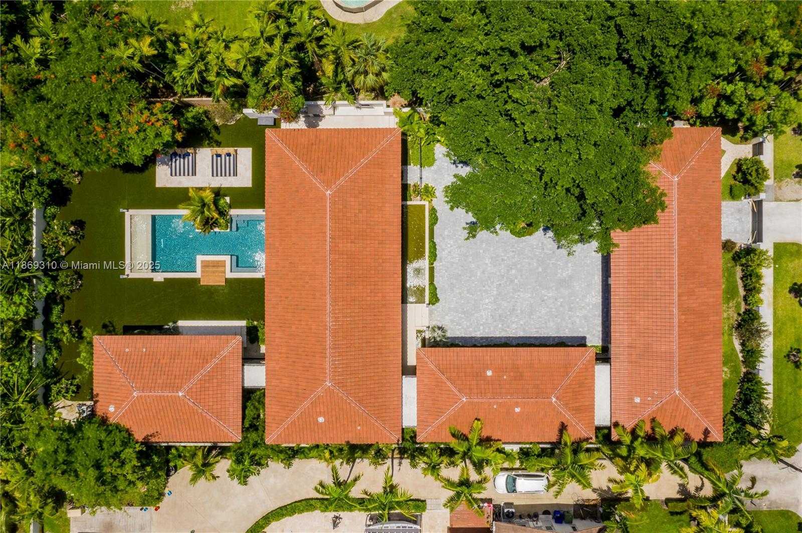 Small Image of 864 NORTH EAST 84TH ST, Miami Number 5