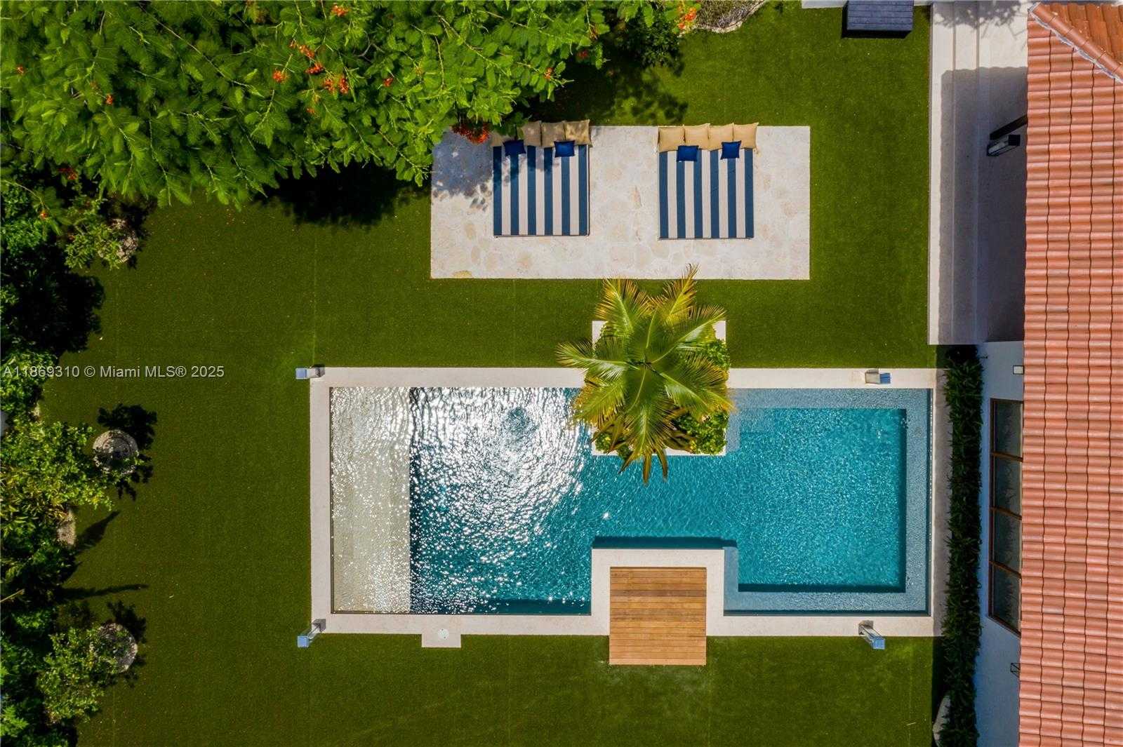 Small Image of 864 NORTH EAST 84TH ST, Miami Number 6