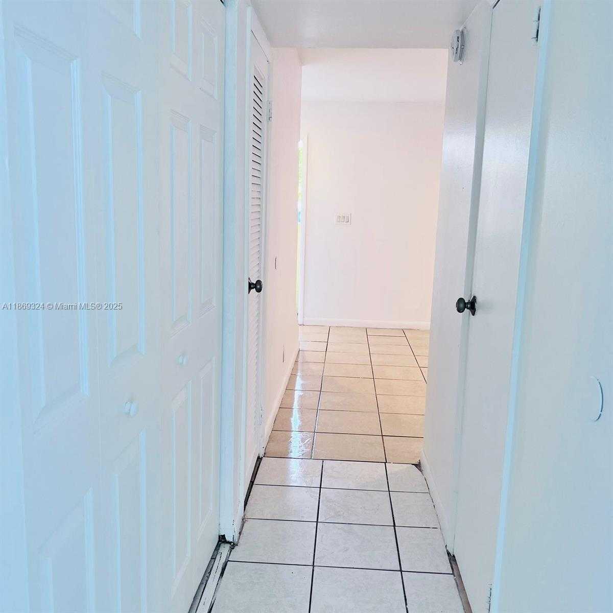 Small Image of 5721 BLUEBERRY CT #125, Lauderhill Number 25