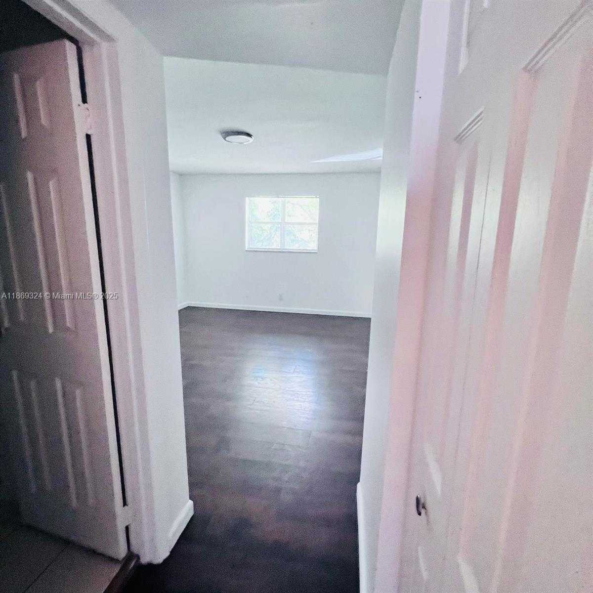 Small Image of 5721 BLUEBERRY CT #125, Lauderhill Number 26