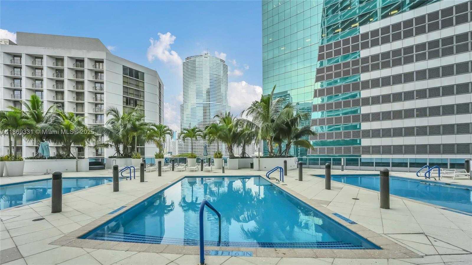 Small Image of 200 BISCAYNE BOULEVARD WAY #PH5402, Miami Number 42