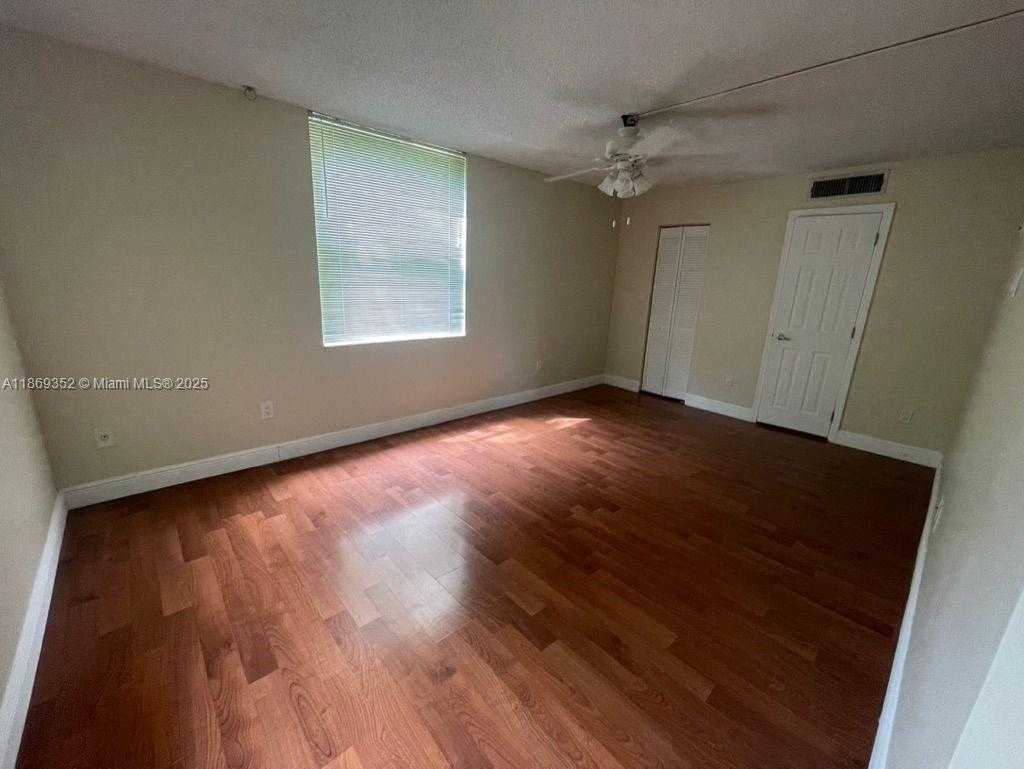 Small Image of 14201 NORTH KENDALL DR #109D, Miami Number 2