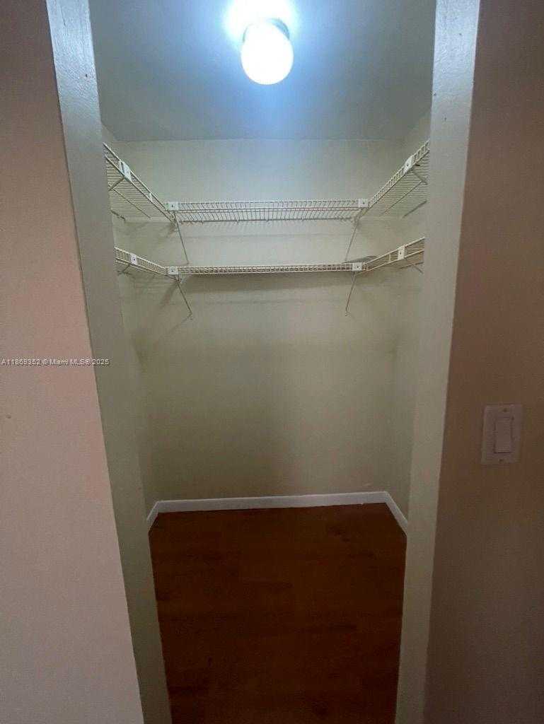 Small Image of 14201 NORTH KENDALL DR #109D, Miami Number 9