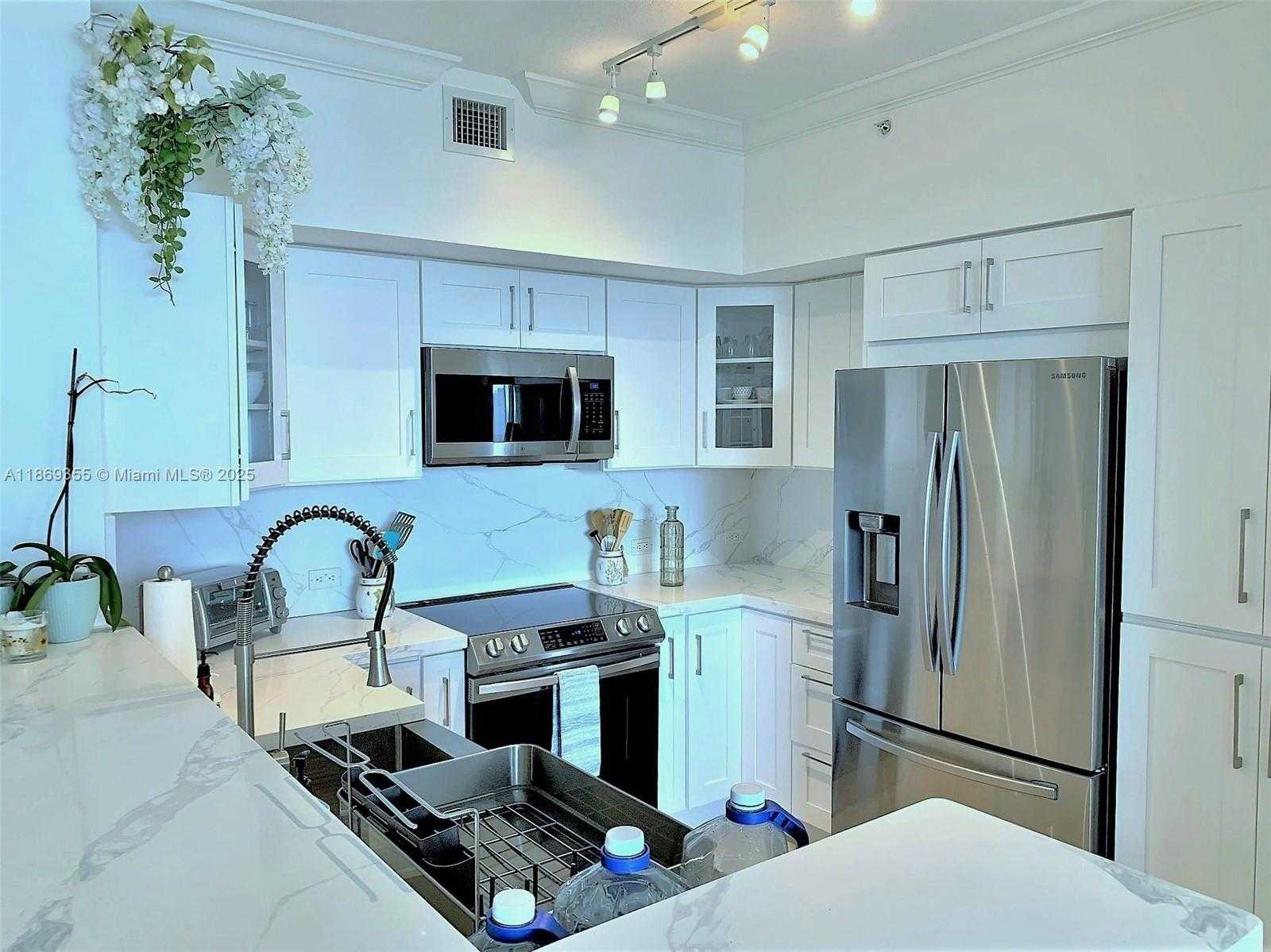 Small Image of 2080 SOUTH OCEAN DRIVE #PH3, Hallandale Beach Number 6