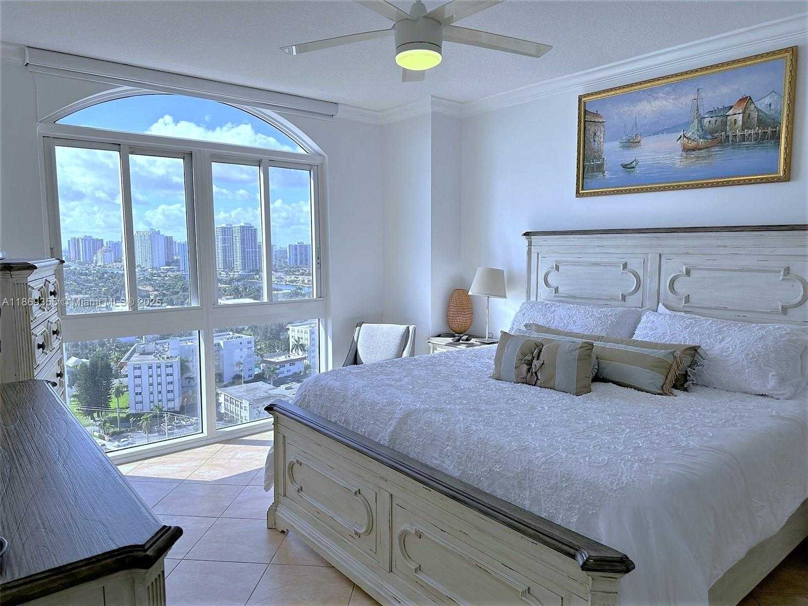 Small Image of 2080 SOUTH OCEAN DRIVE #PH3, Hallandale Beach Number 7
