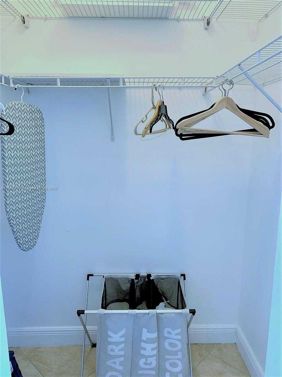 Small Image of 2080 SOUTH OCEAN DRIVE #PH3, Hallandale Beach Number 9