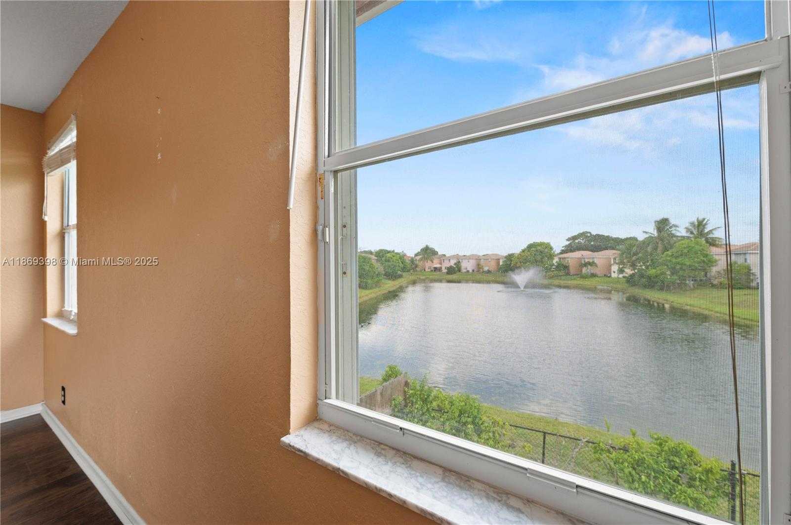 Small Image of 6714 NORTH WEST 39TH LN, Lauderhill Number 17
