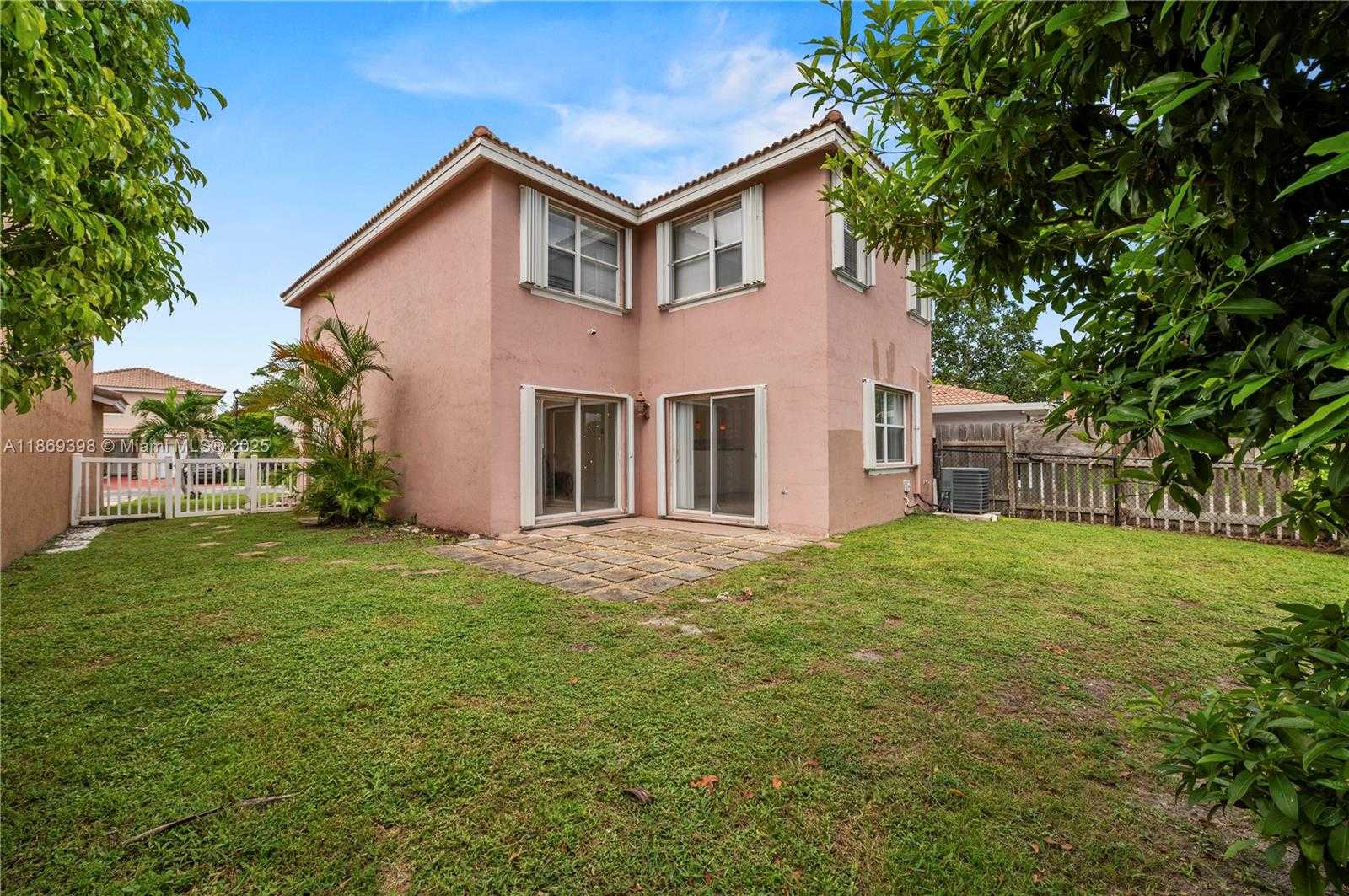 Small Image of 6714 NORTH WEST 39TH LN, Lauderhill Number 24