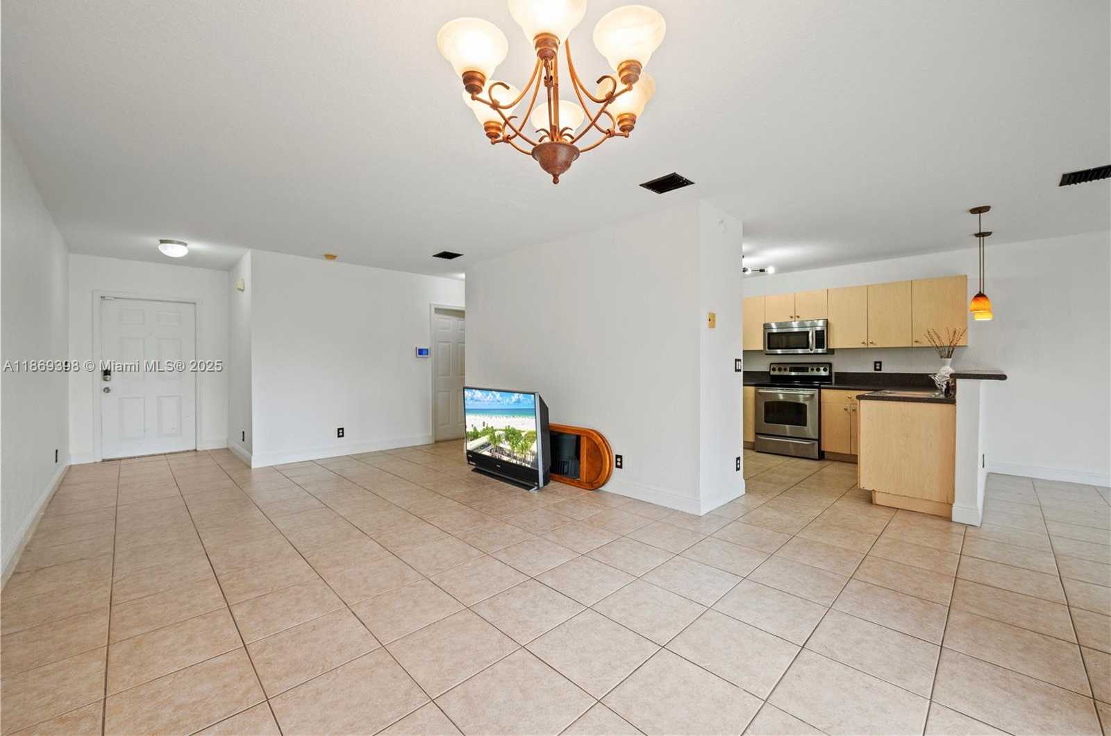 Small Image of 6714 NORTH WEST 39TH LN, Lauderhill Number 4