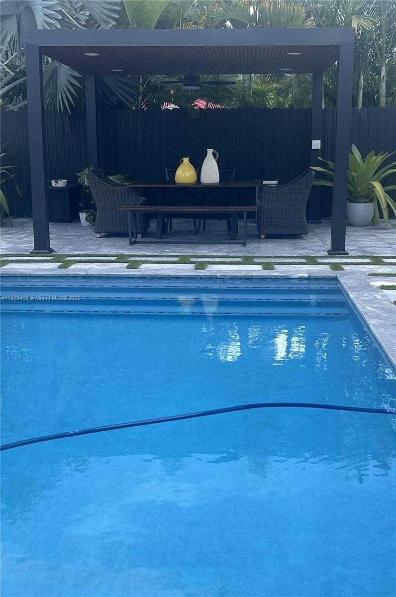 Small Image of 14965 SOUTH WEST 59TH ST, Miami Number 12