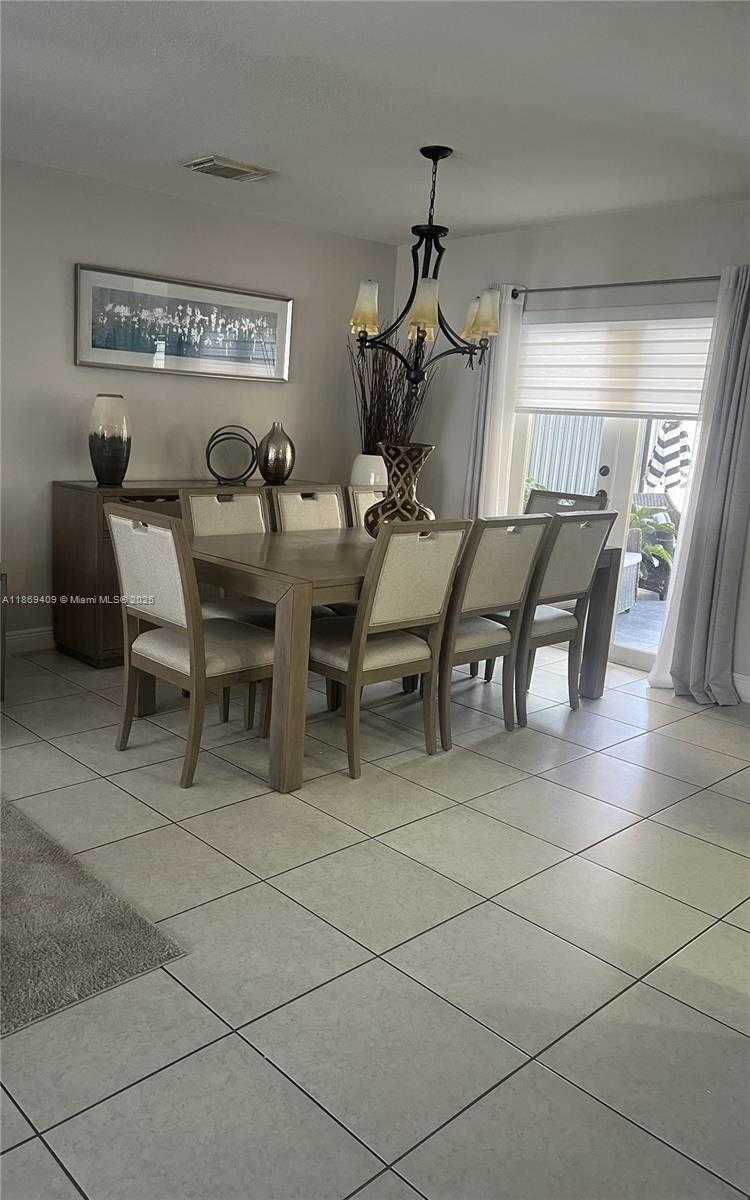 Small Image of 14965 SOUTH WEST 59TH ST, Miami Number 4