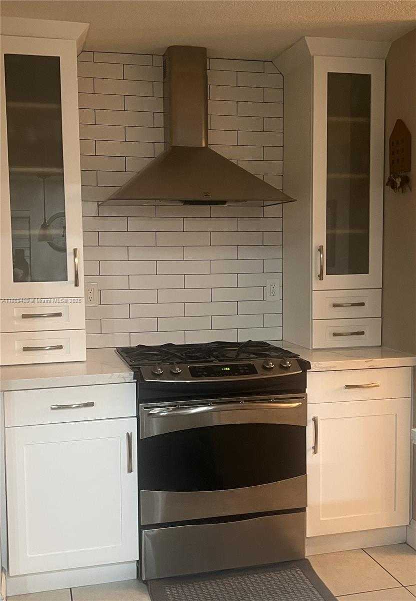 Small Image of 14965 SOUTH WEST 59TH ST, Miami Number 5