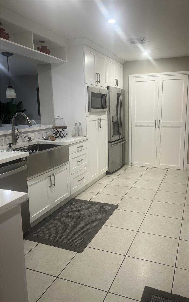 Small Image of 14965 SOUTH WEST 59TH ST, Miami Number 6