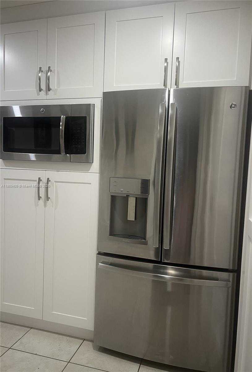 Small Image of 14965 SOUTH WEST 59TH ST, Miami Number 7