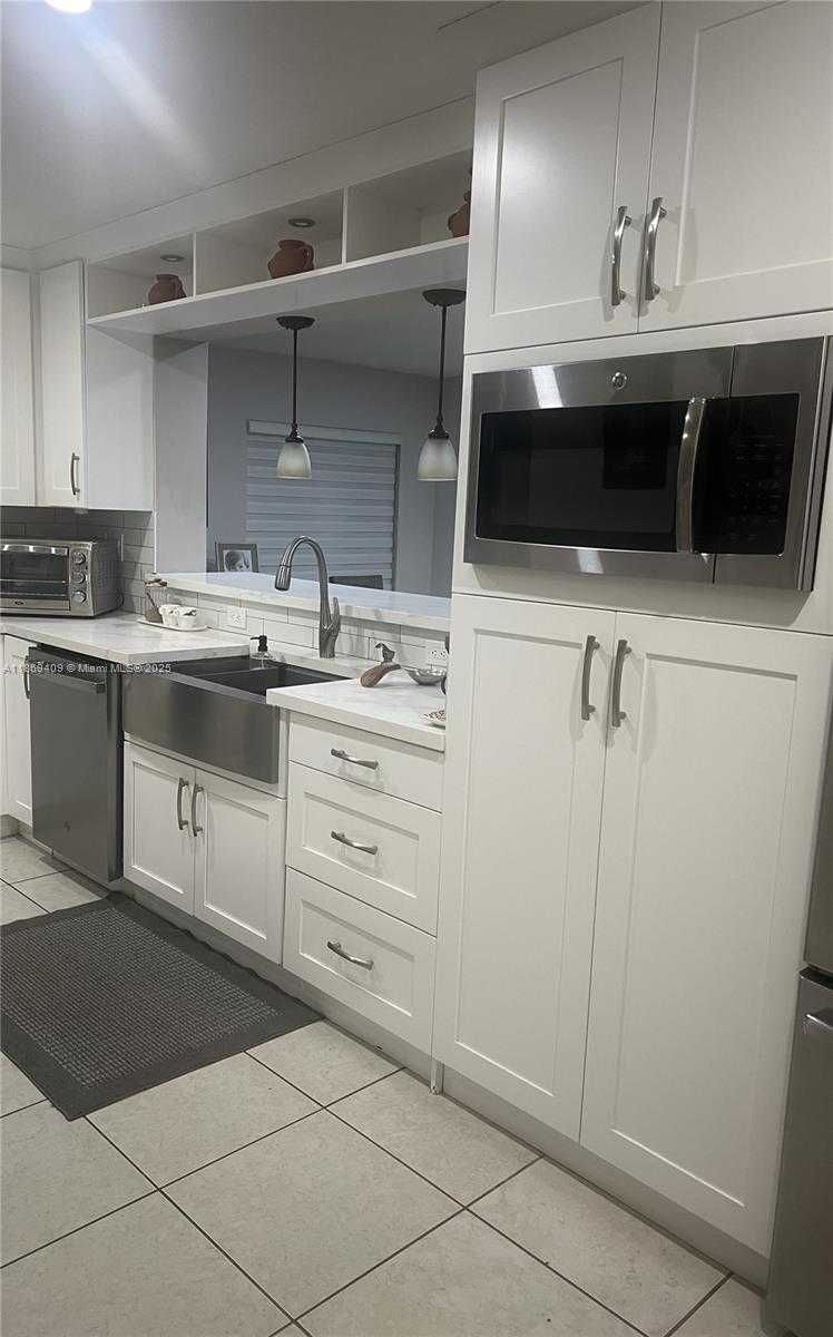 Small Image of 14965 SOUTH WEST 59TH ST, Miami Number 8