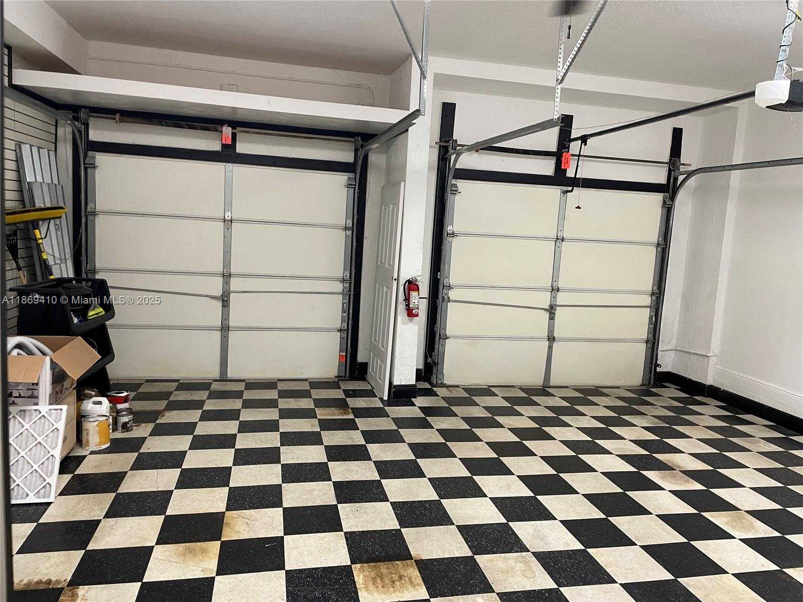 Small Image of 15471 SOUTH WEST 30TH ST, Miami Number 16