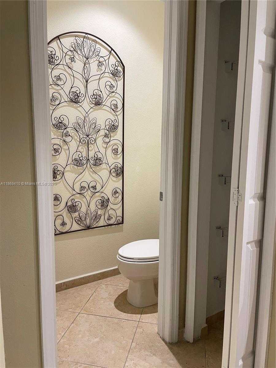 Small Image of 15471 SOUTH WEST 30TH ST, Miami Number 28