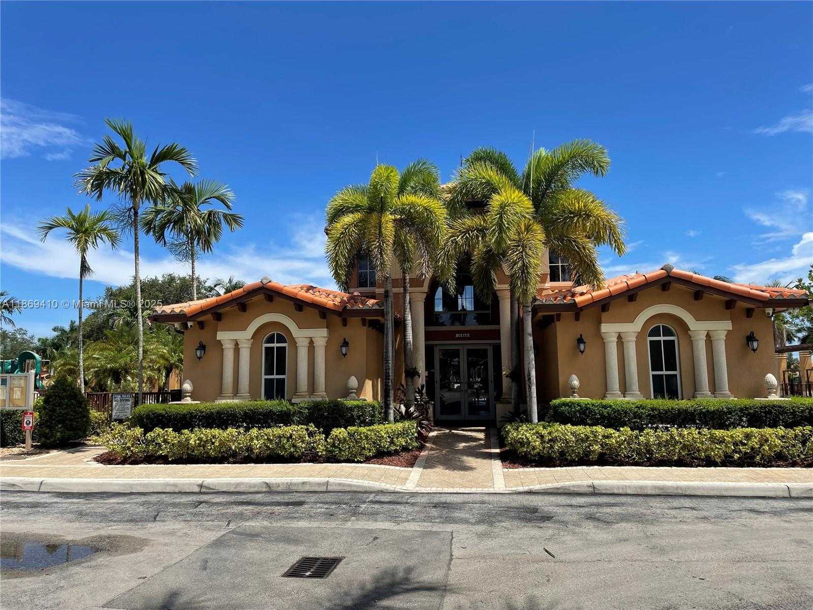 Small Image of 15471 SOUTH WEST 30TH ST, Miami Number 41