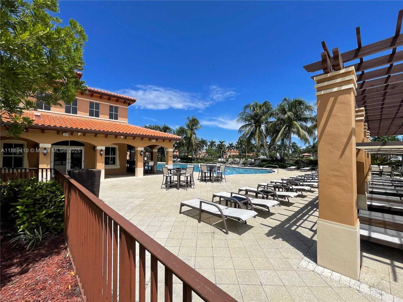 Small Image of 15471 SOUTH WEST 30TH ST, Miami Number 42
