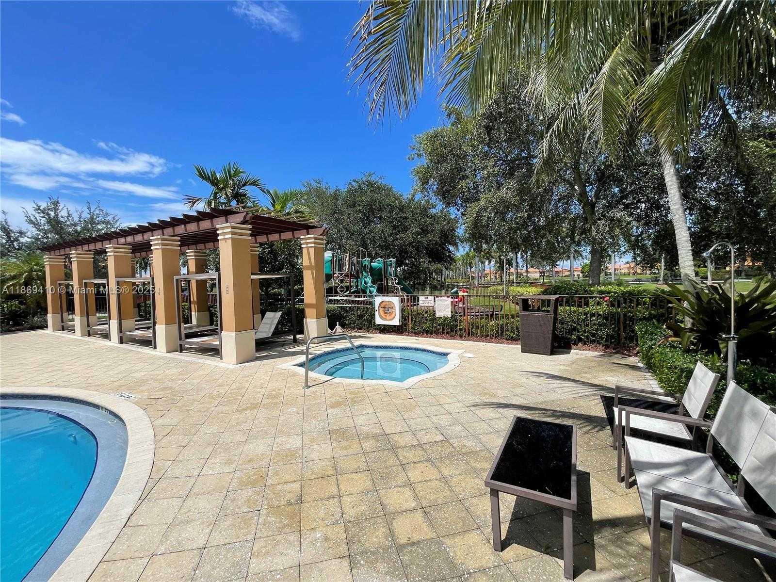 Small Image of 15471 SOUTH WEST 30TH ST, Miami Number 45
