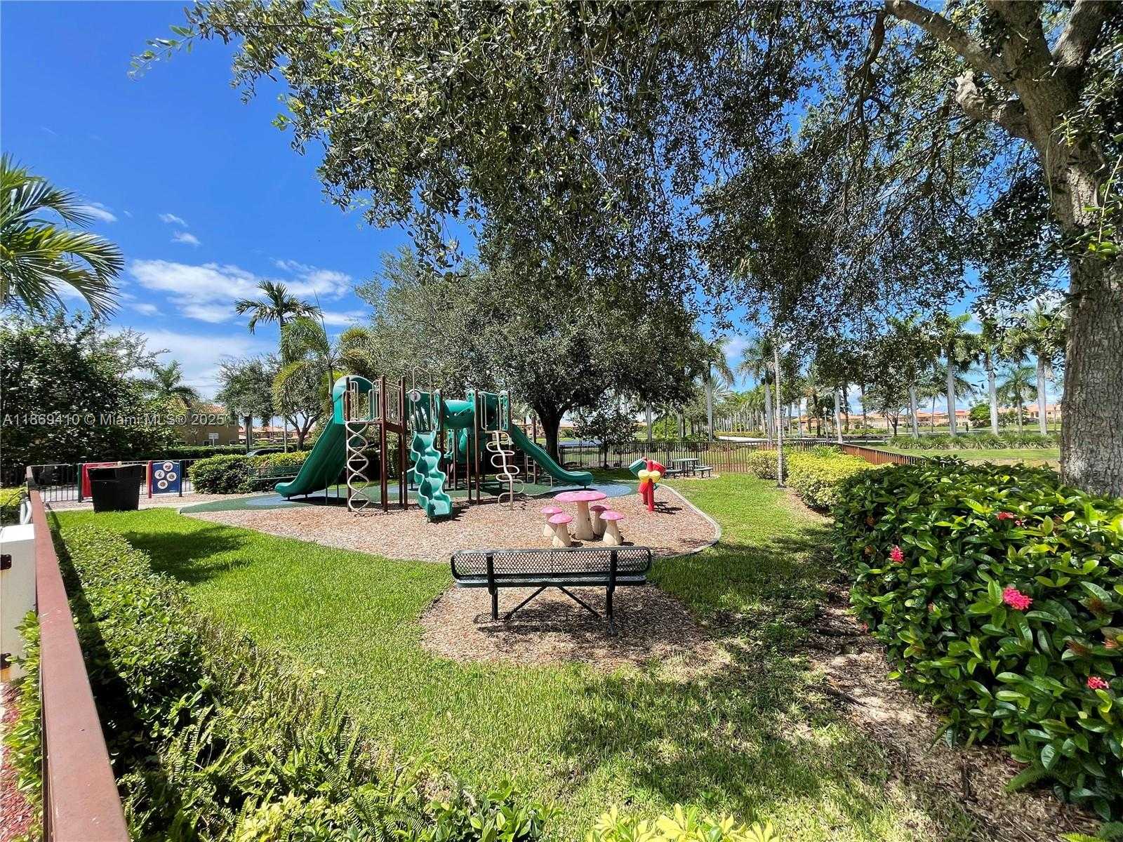 Small Image of 15471 SOUTH WEST 30TH ST, Miami Number 46