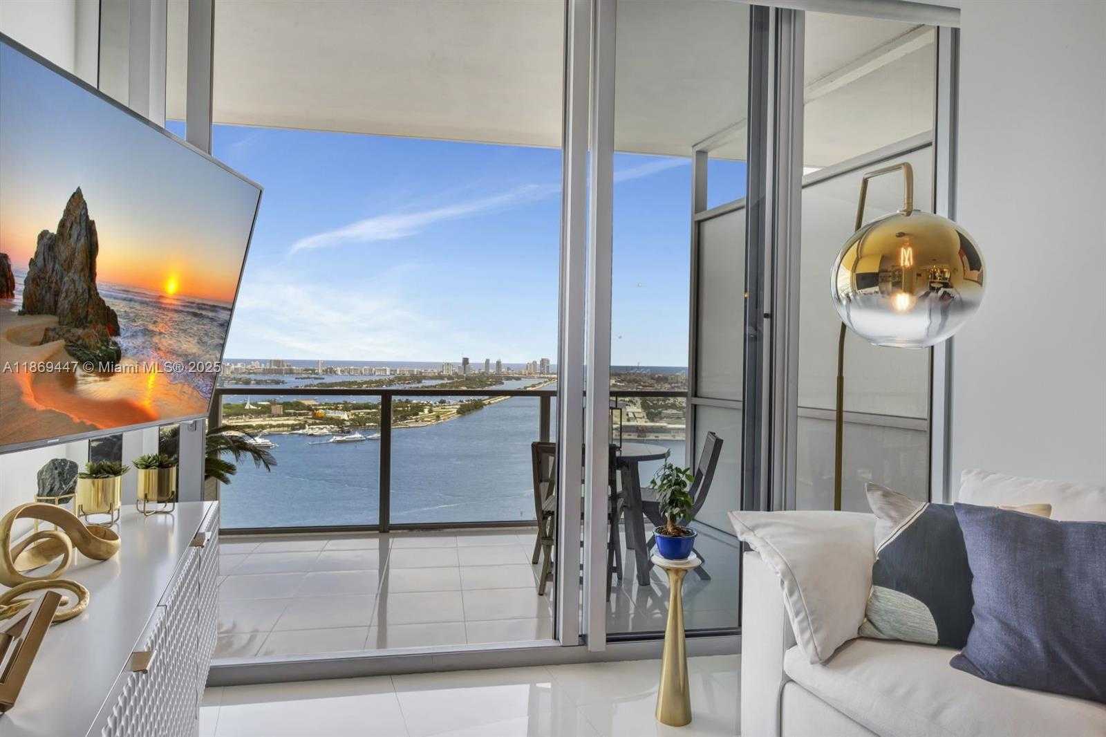 Small Image of 1100 BISCAYNE BLVD #4002, Miami Number 18