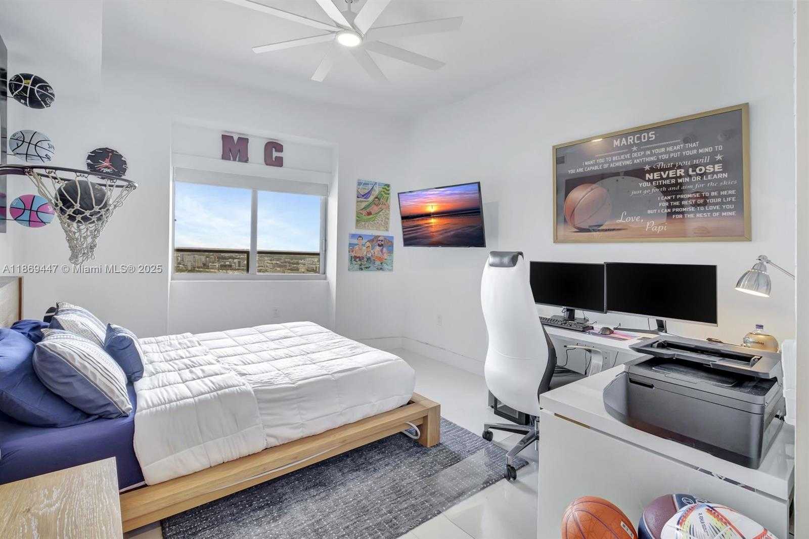 Small Image of 1100 BISCAYNE BLVD #4002, Miami Number 27