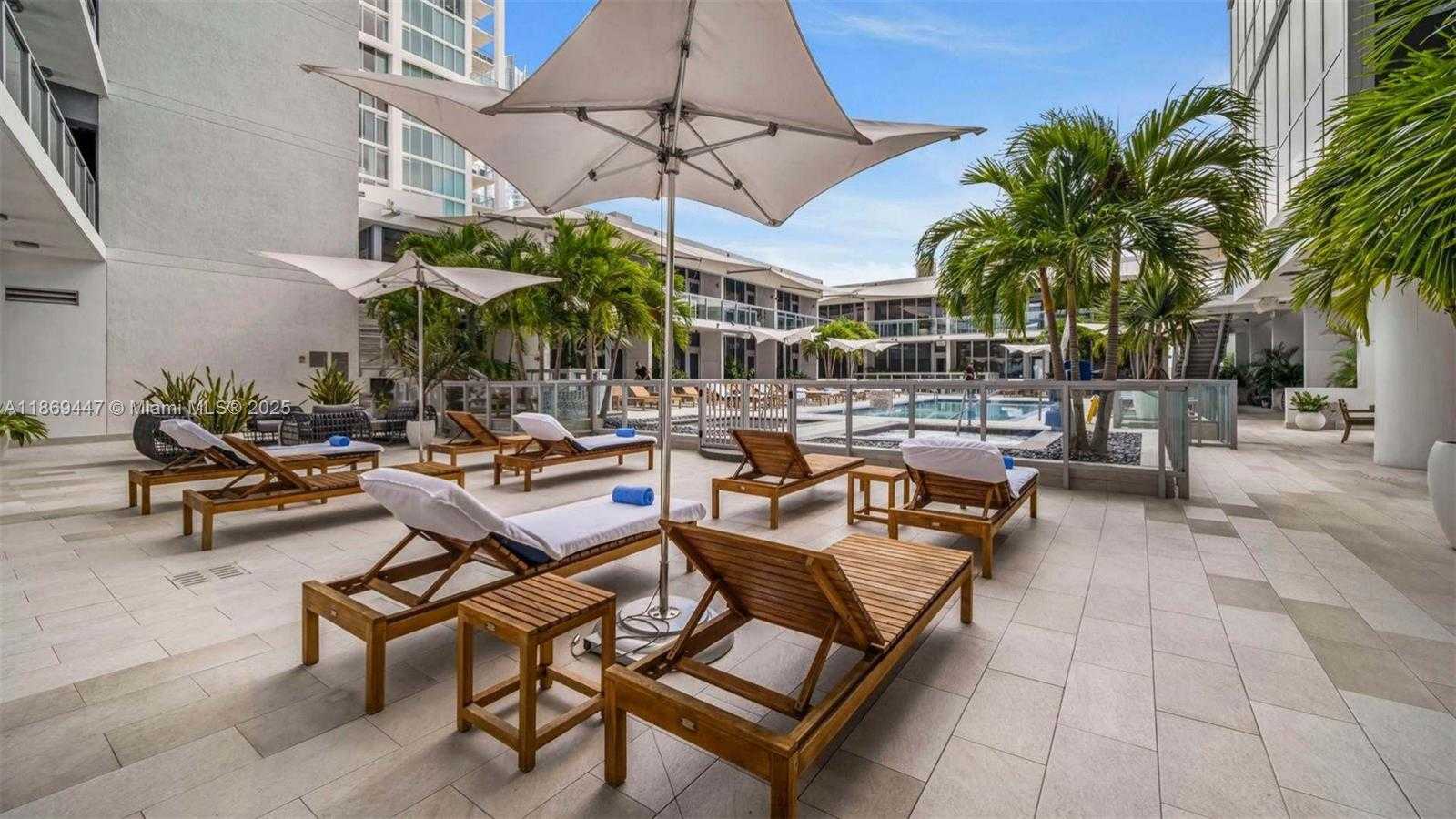 Small Image of 1100 BISCAYNE BLVD #4002, Miami Number 37