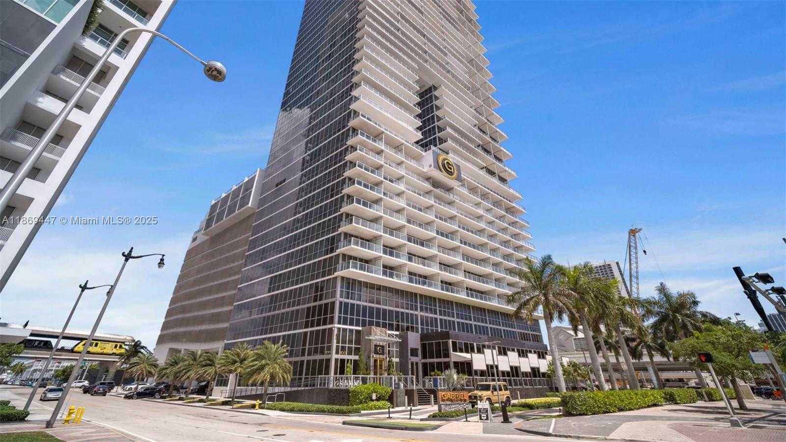 Small Image of 1100 BISCAYNE BLVD #4002, Miami Number 5