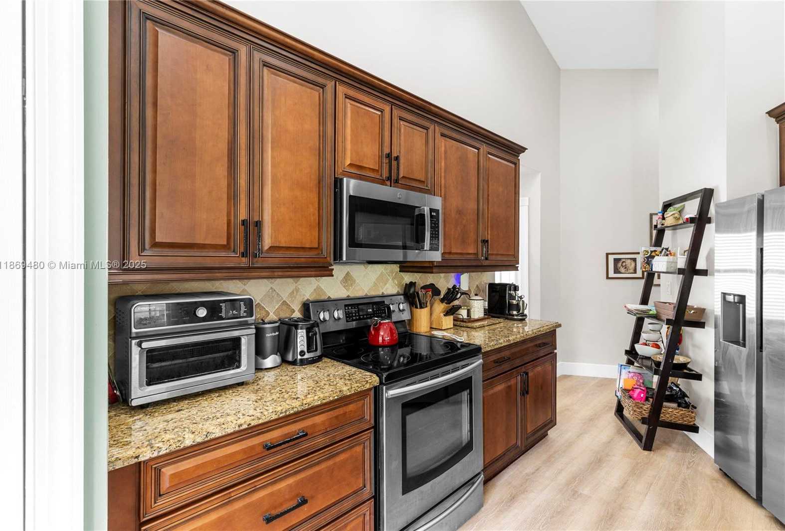 Small Image of 10900 NORTH WEST 18TH CT, Plantation Number 15
