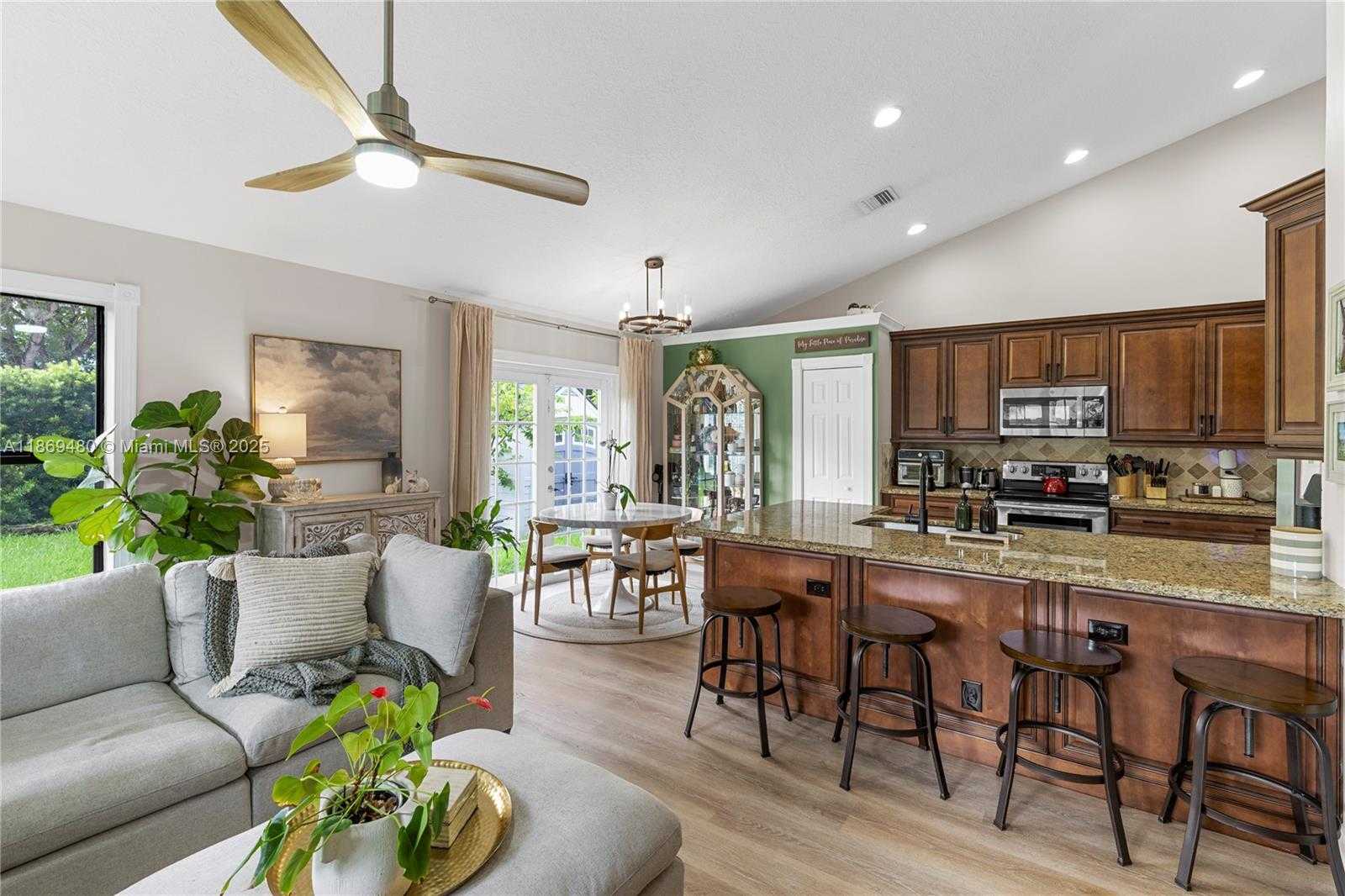 Small Image of 10900 NORTH WEST 18TH CT, Plantation Number 16
