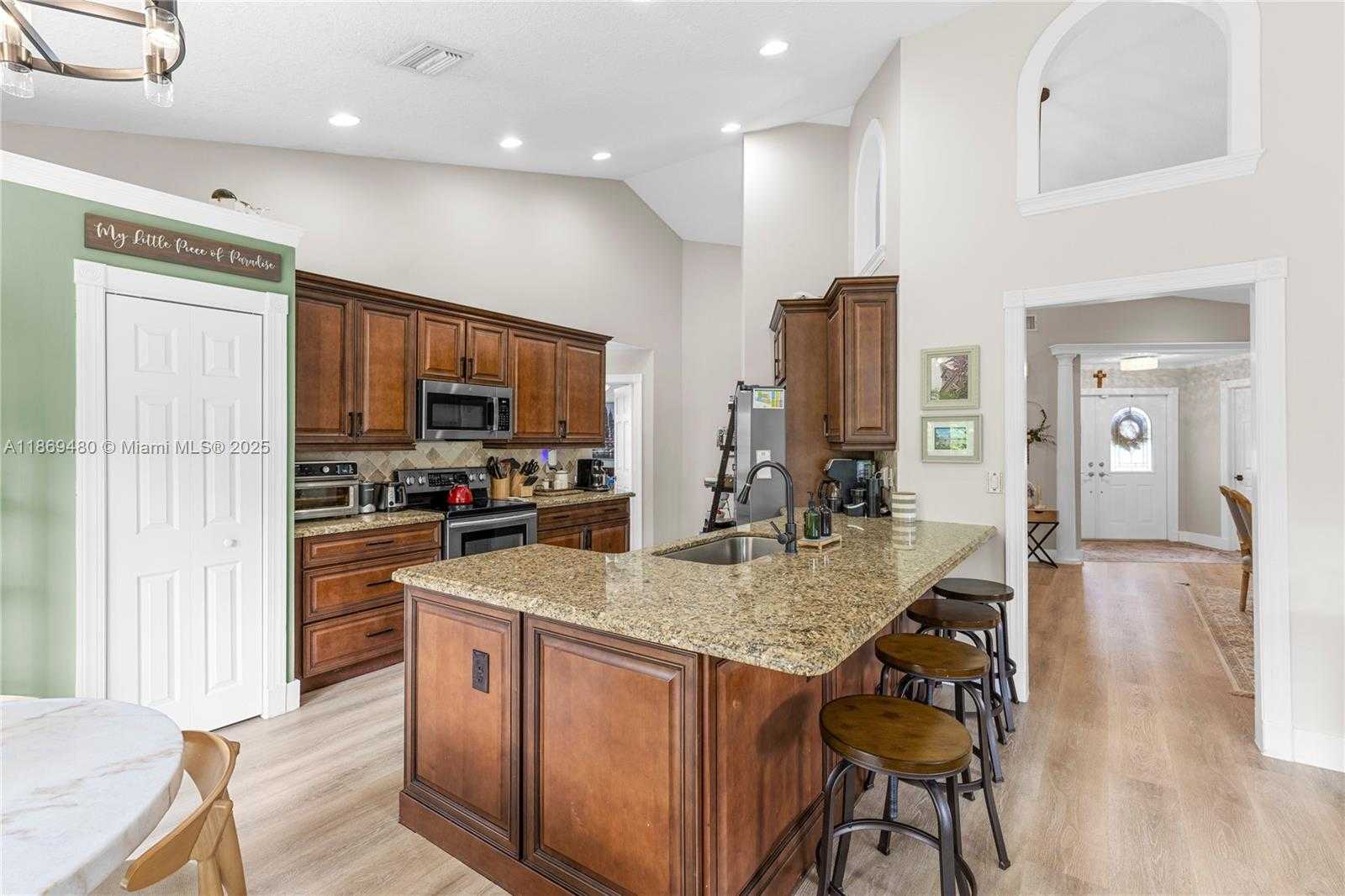 Small Image of 10900 NORTH WEST 18TH CT, Plantation Number 19