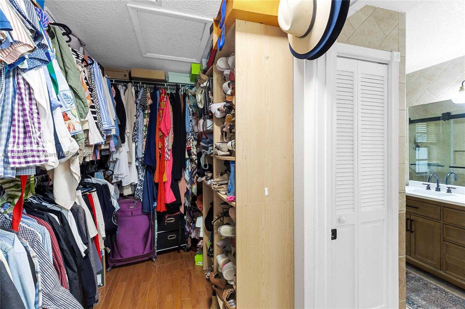 Small Image of 10900 NORTH WEST 18TH CT, Plantation Number 32