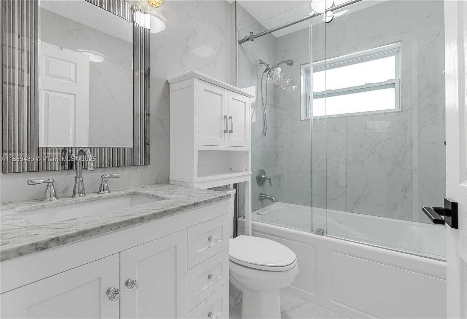 Small Image of 10900 NORTH WEST 18TH CT, Plantation Number 38