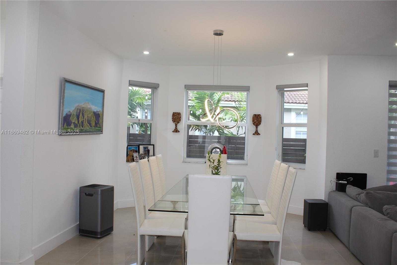 Small Image of 8415 NORTH WEST 108TH PL, Doral Number 12