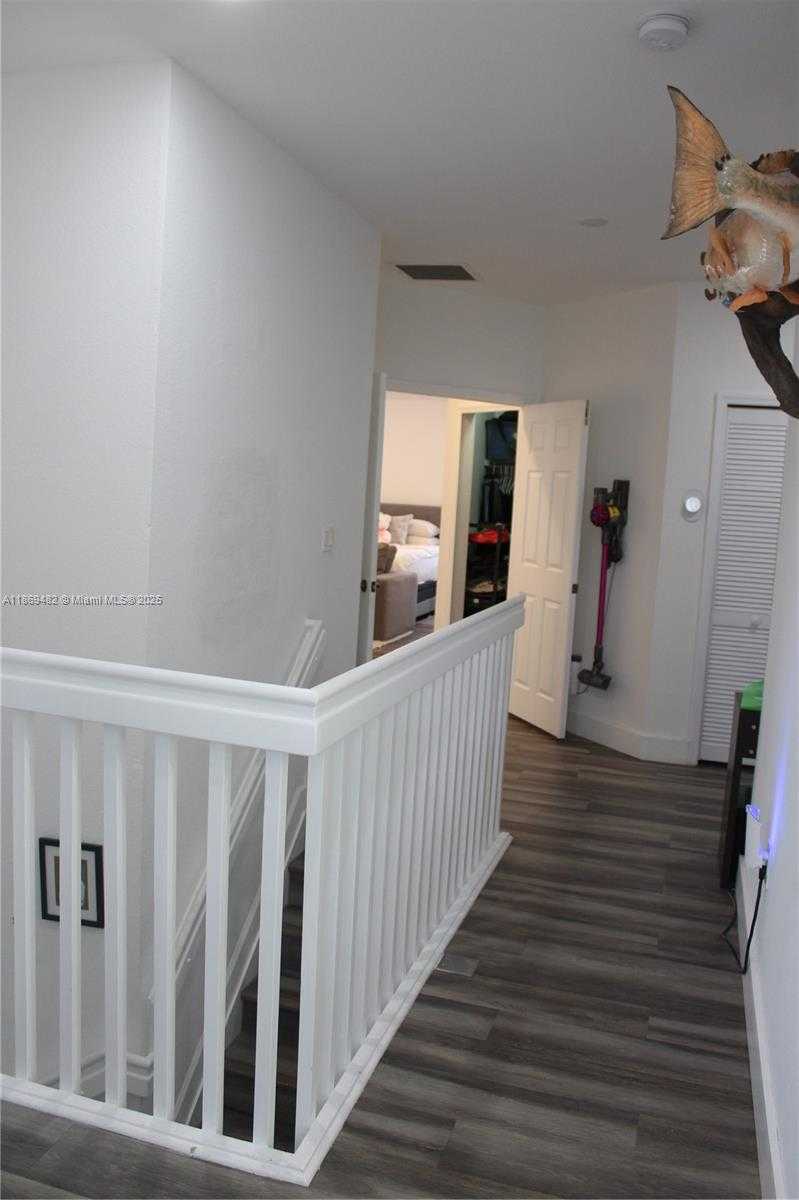 Small Image of 8415 NORTH WEST 108TH PL, Doral Number 23