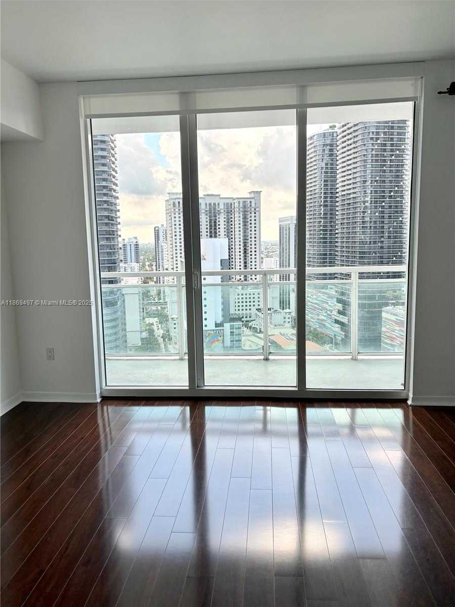Small Image of 951 BRICKELL AVE #2509, Miami Number 4