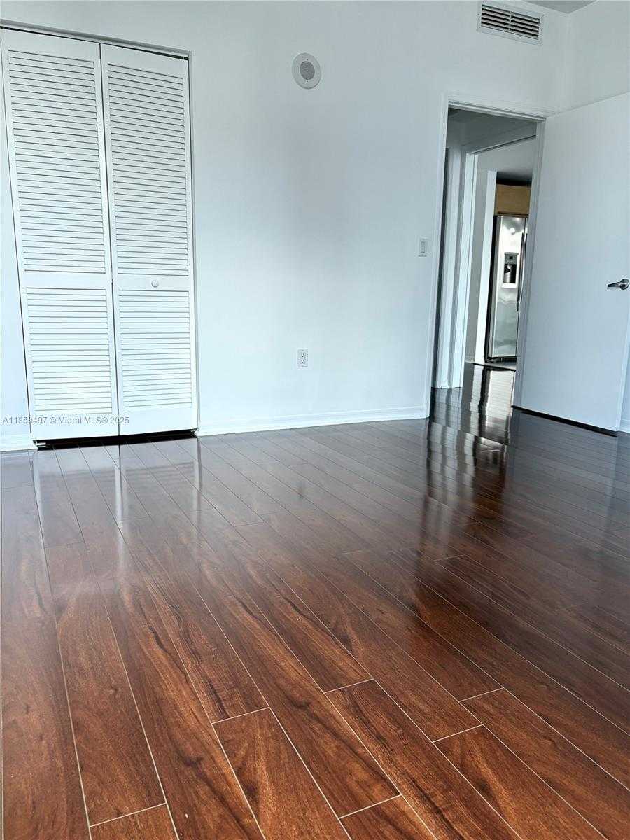 Small Image of 951 BRICKELL AVE #2509, Miami Number 9