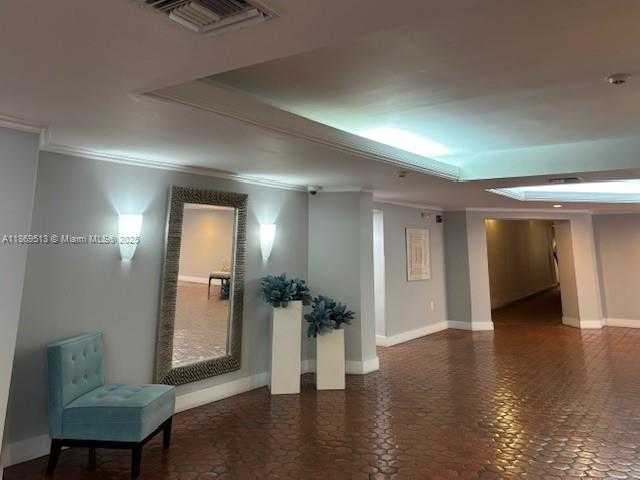 Small Image of 9735 NORTH WEST 52ND ST #117, Doral Number 5