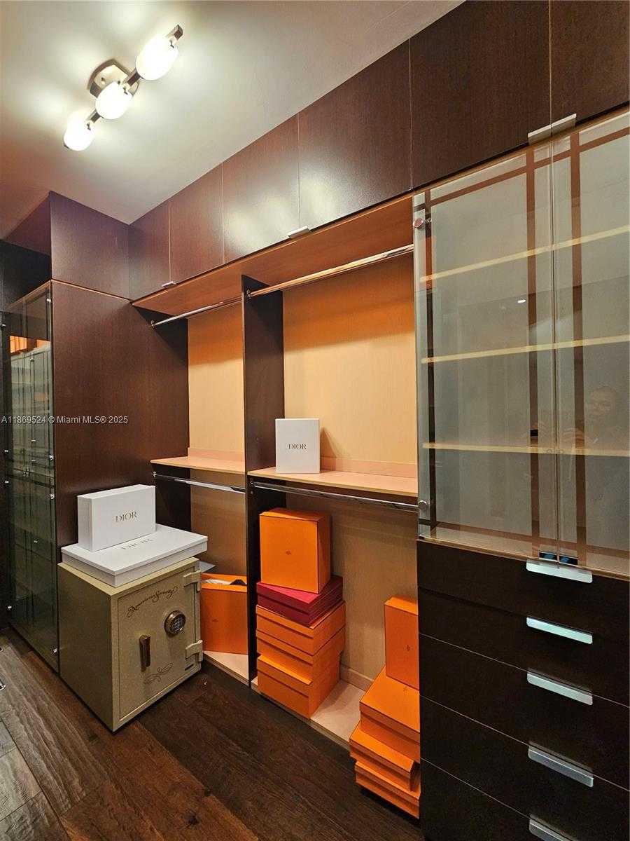 Small Image of 3201 NORTH EAST 183RD ST #2607, Aventura Number 9