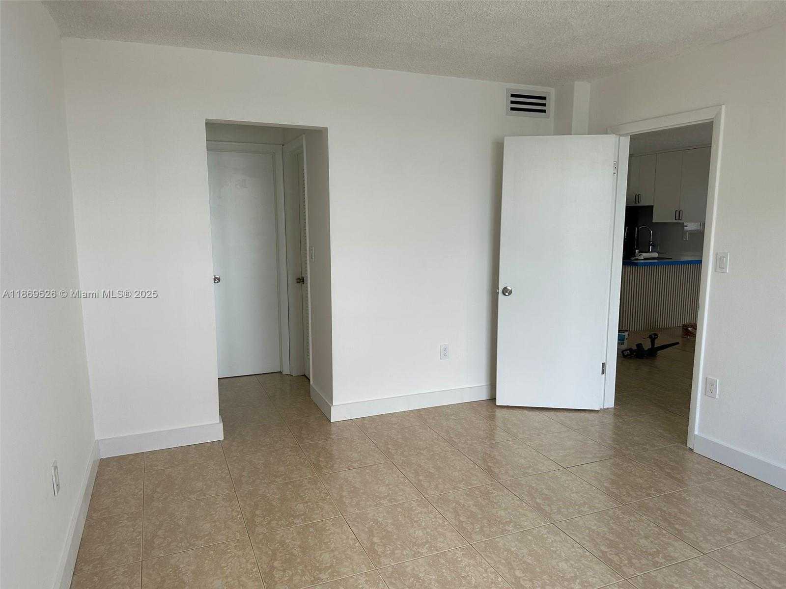 Small Image of 2999 POINT EAST DR #C412, Aventura Number 13