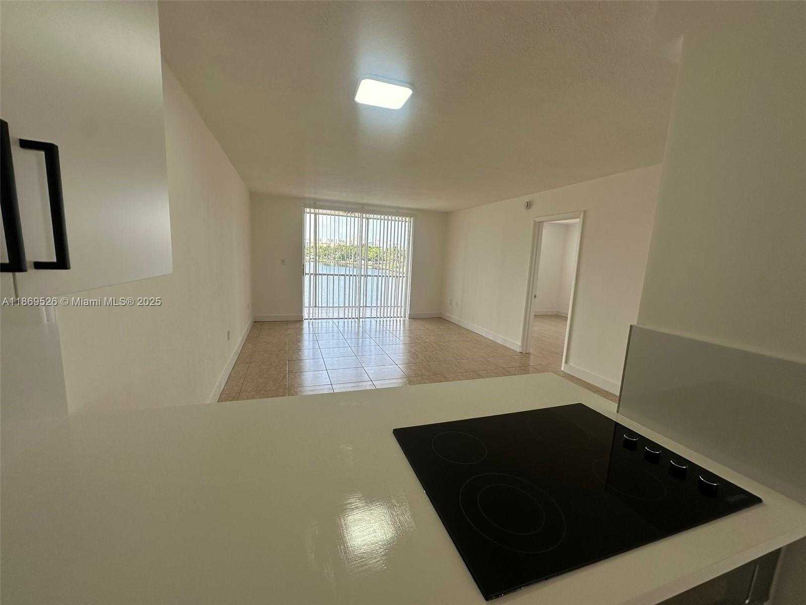 Small Image of 2999 POINT EAST DR #C412, Aventura Number 9