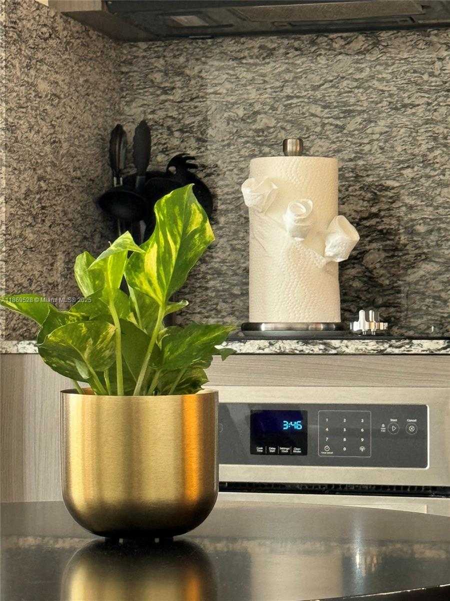 Small Image of 5350 NORTH WEST 84TH AVE #610, Doral Number 11