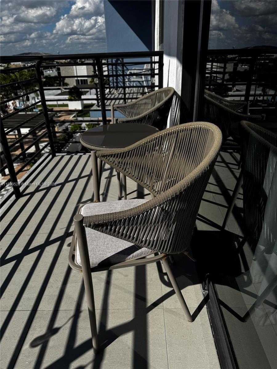 Small Image of 5350 NORTH WEST 84TH AVE #610, Doral Number 14