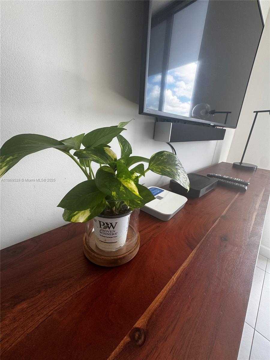 Small Image of 5350 NORTH WEST 84TH AVE #610, Doral Number 16