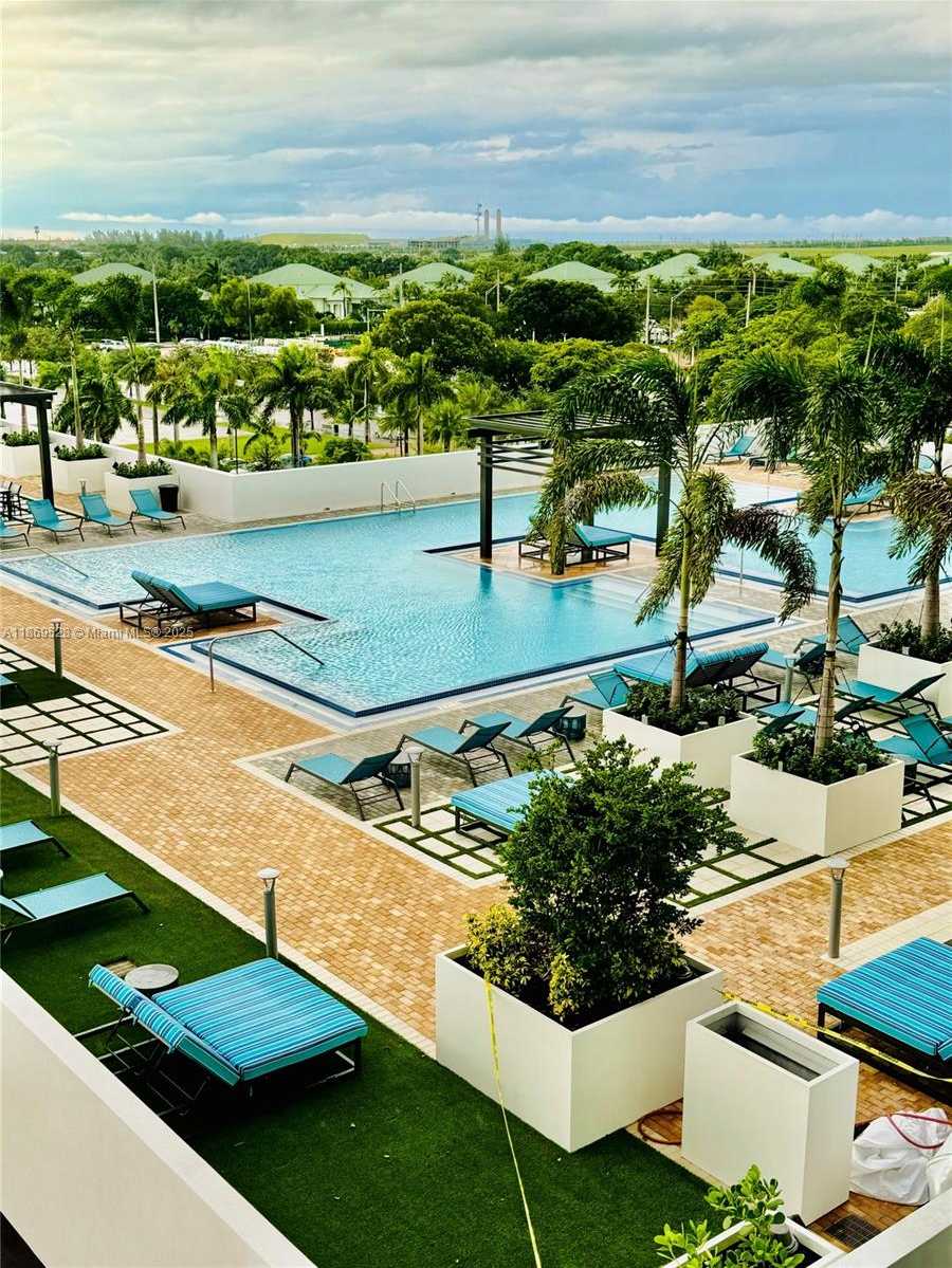 Small Image of 5350 NORTH WEST 84TH AVE #610, Doral Number 3