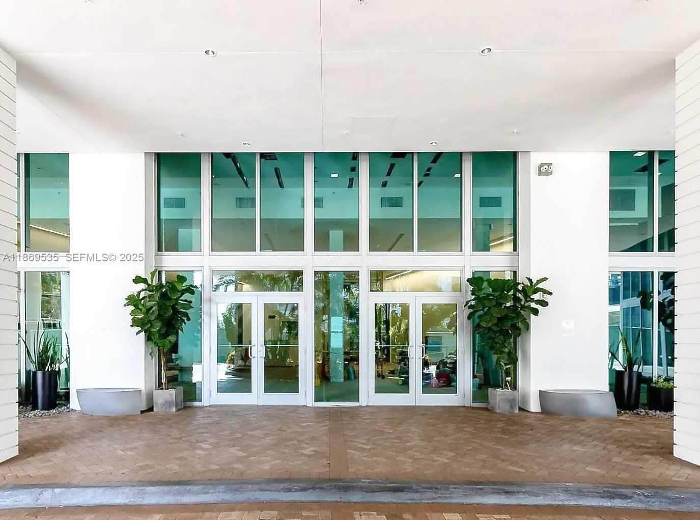 Small Image of 350 SOUTH MIAMI AVE #3501, Miami Number 49