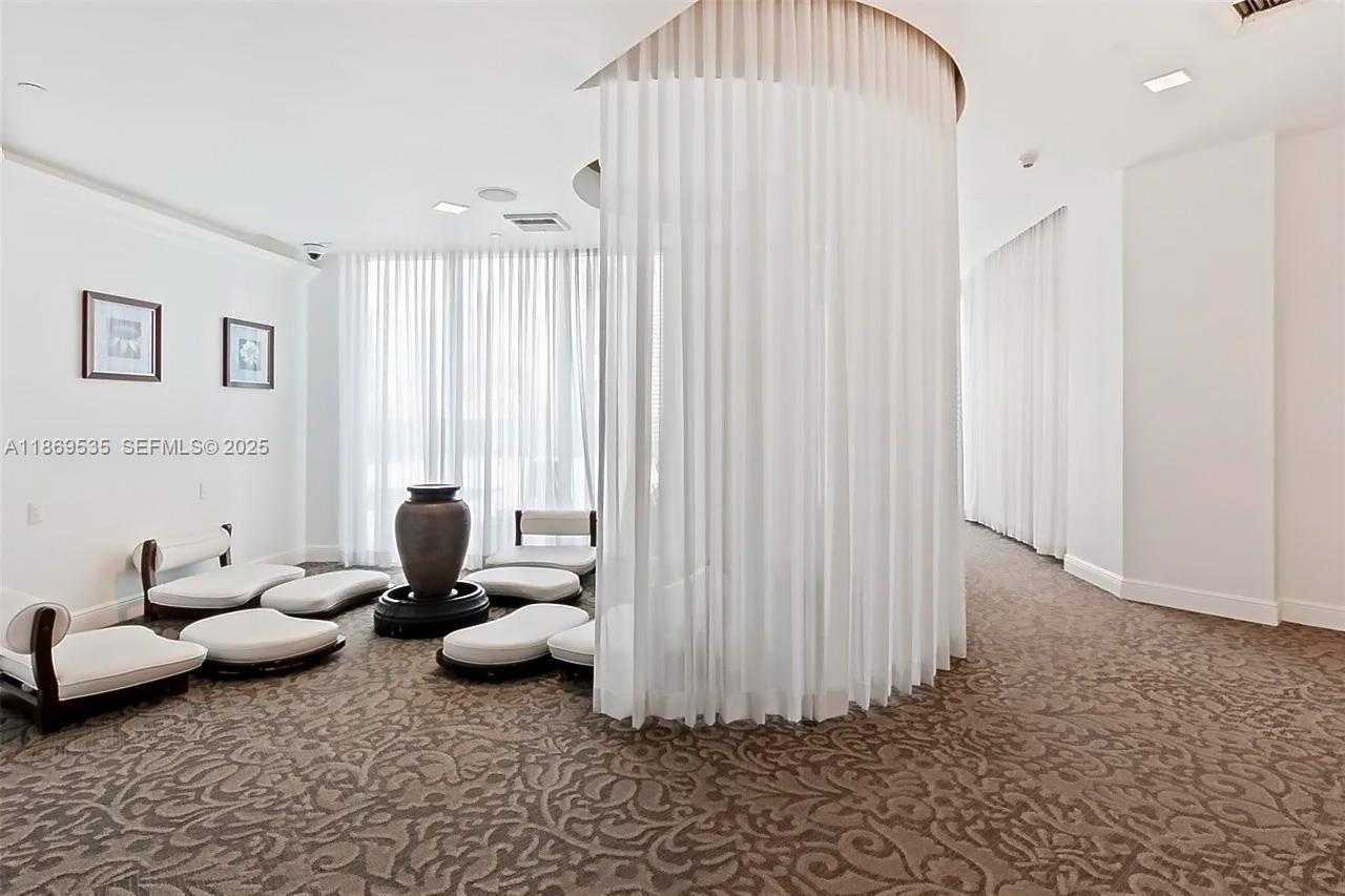 Small Image of 350 SOUTH MIAMI AVE #3501, Miami Number 64